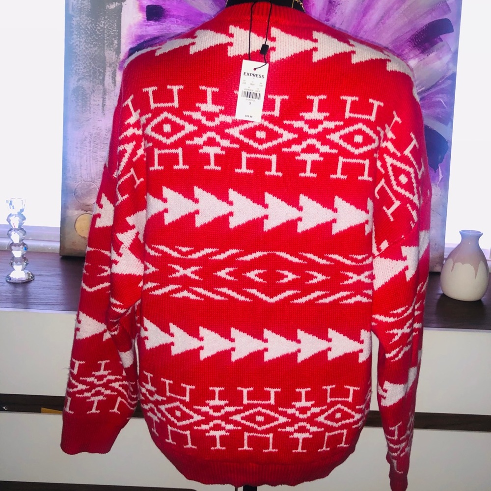 Express Sweater - Picture 8 of 11